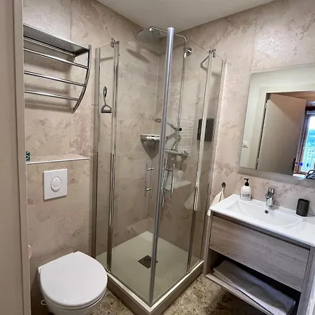 Aux Balcons Des Xettes