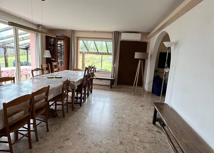 Semesterbostad Aux Balcons Des Xettes